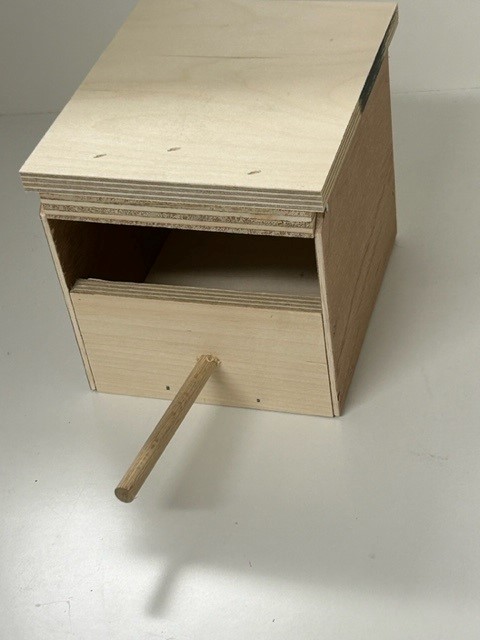 Plywood Gouldian Finch Nest Box - Click Image to Close